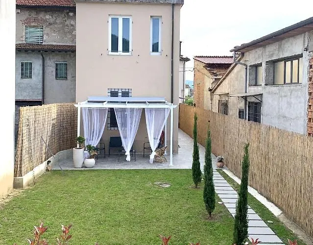 Piccola Dimora ベッド・アンド・ブレックファスト ルッカ